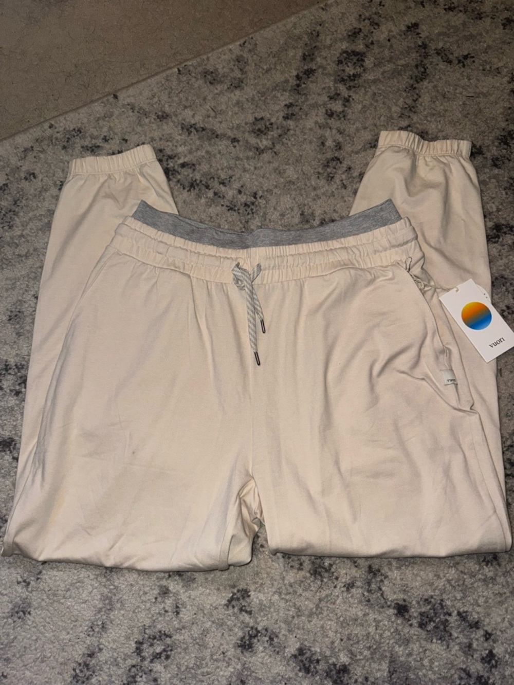 Vuori Cream Jogger Pants with Heather Gray Waistband